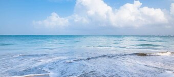 Villa Fontana | Modern Beach Retreat | 3 Bed, 2.5 Bath