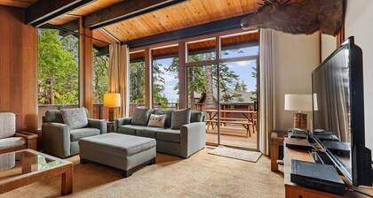 Rustic Dollar Point Cabin with Lake Views & Sunny Deck