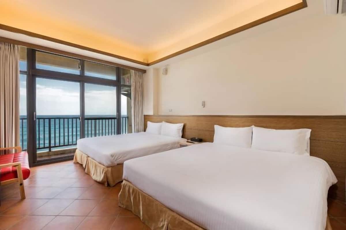 Peralatan tempat tidur premium, dihias secara berasingan