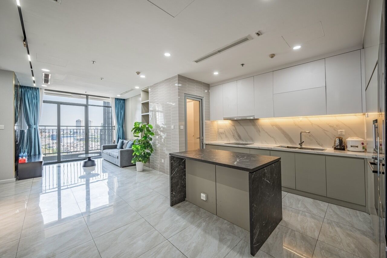 Luxury Apartment, 2 Bedrooms, Balcony | Down comforters, individually decorated, individually furnished, desk