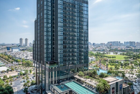 Luksushuoneisto, 2 makuuhuonetta, parveke | Untuvapeitot, yksilöllisesti sisustettu, yksilöllisesti kalustettu