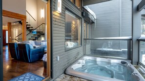 Baignoire à remous intérieure