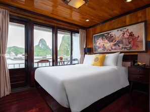 Deluxe Double or Twin Room | Minibar, in-room safe, desk, laptop workspace - La Paci Cruises (Hai Phong)