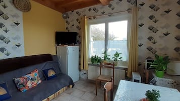 Smart-TV, Kamin, Bücher