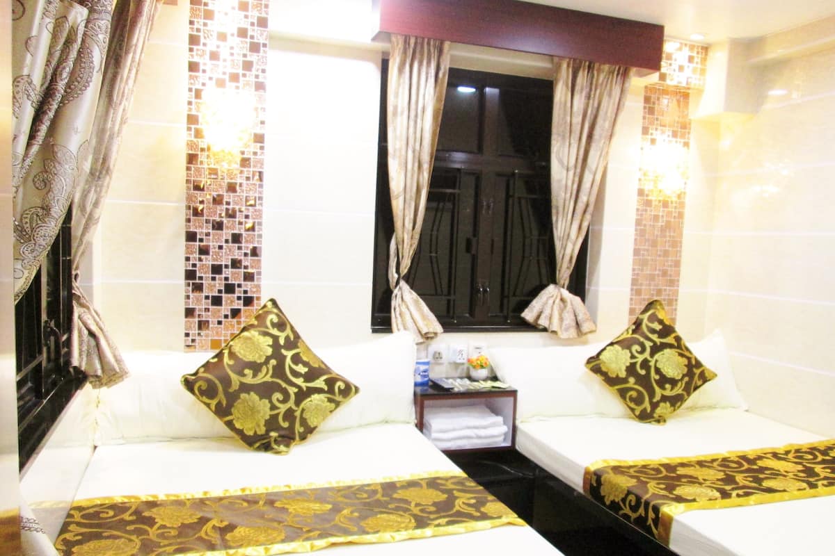 Family Room, 2 Double Beds