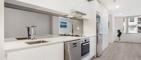 King Suite 2 | Private kitchen | Full-size fridge, microwave, stovetop, dishwasher