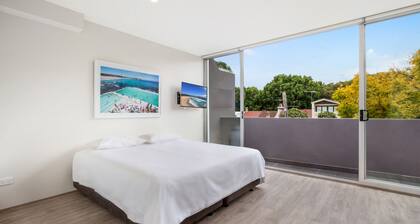 Bondi Beach Studios