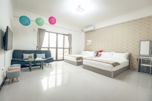 Bureau, rideaux occultants, chambres insonorisées