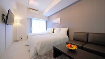 1 bedroom, desk, laptop workspace, blackout drapes