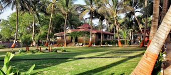  Stay Guru Resort Farm Villa