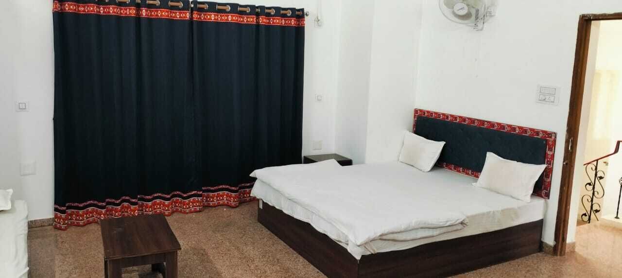 Quarto família, 1 quarto, vista para o jardim | Roupas de cama premium, cofres nos quartos, individualmente decorados