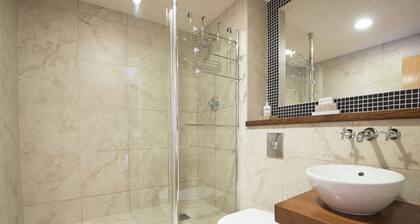 Toast Lettings | Milbungate View - Durham City