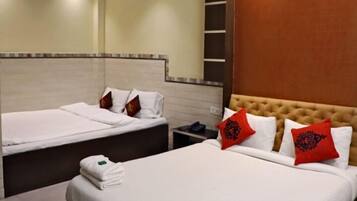 Family Room, 2 Bedrooms, Non Smoking, Balcony | 1 bedroom, premium bedding, in-room safe, individually furnished