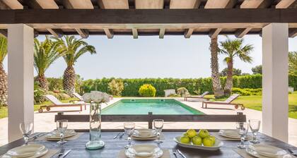 Villa für 8 Personen mit Pool