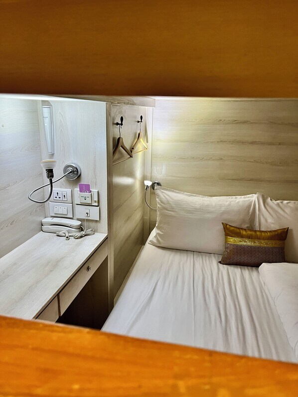 客房內保險箱、隔音、熨斗/熨衣板、免費無線上網