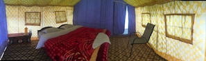 Chambre Double Deluxe, 1 lit double, salle de bains privée, vue lac | Lits pliants/supplémentaires