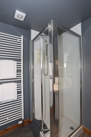 Bathroom shower - Square (Inverurie)