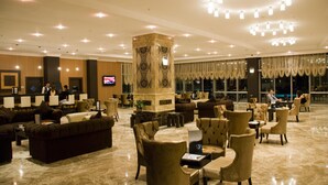 Lobby sitting area - Silverside Hotel (Corlu)