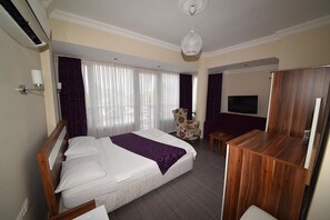 Chambre Double Économique | Chambres insonorisées, fer et planche à repasser, Wi-Fi gratuit