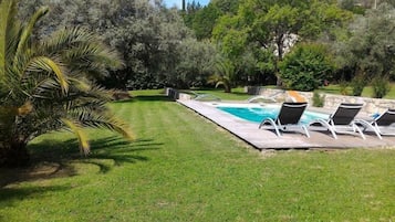 Alberca al aire libre
