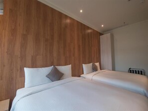 Habitación cuádruple básica, 2 camas matrimoniales | Vista desde la habitación