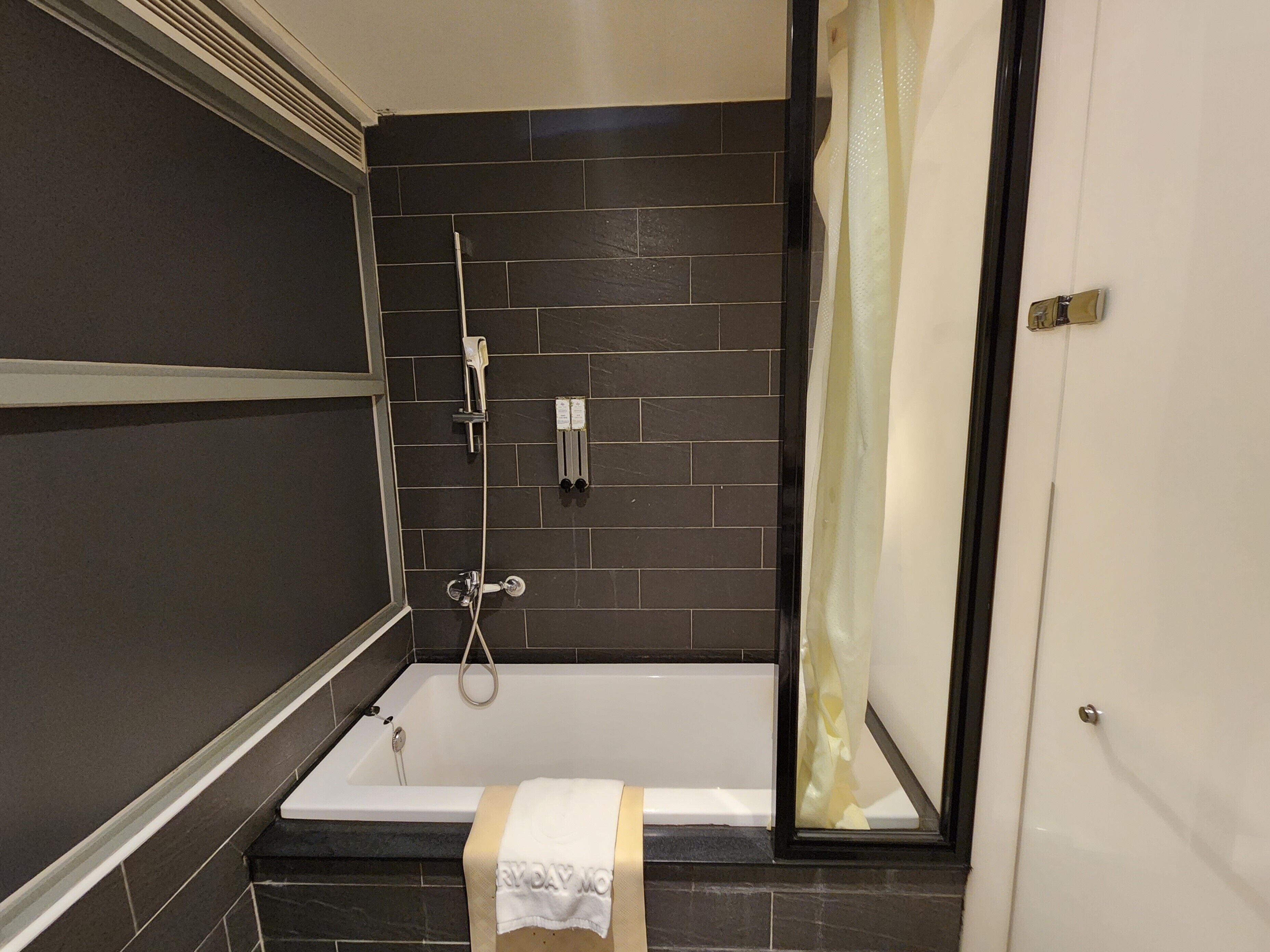 Photo - Merryday Hotel Banqiao