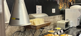 Merryday Hotel Banqiao Branch