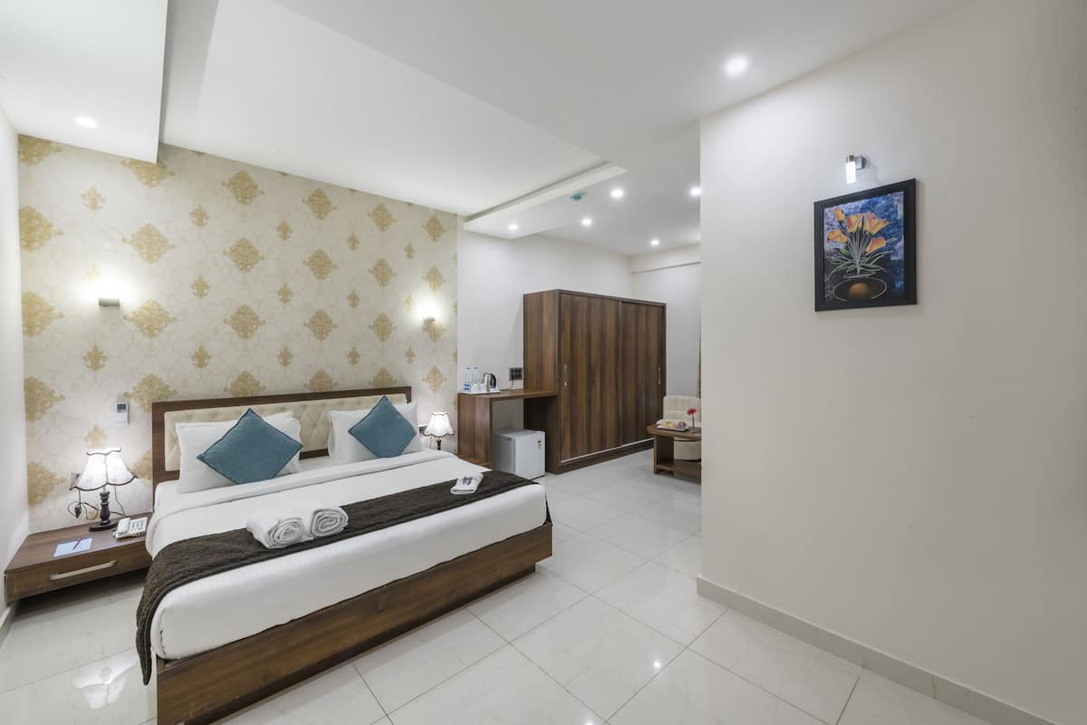 Luxury Room | 1 bedroom, premium bedding, in-room safe, individually decorated