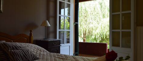 2 habitaciones, internet y ropa de cama