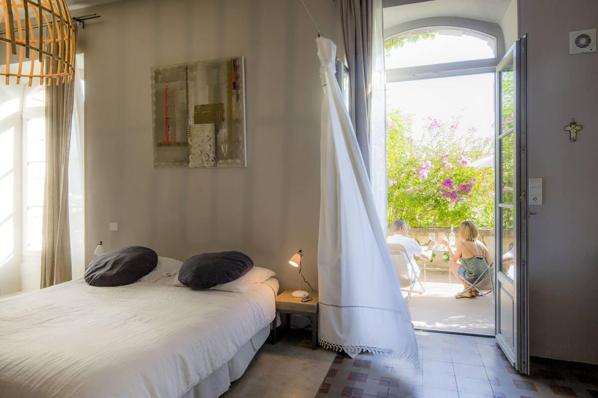 1 bedroom, free cots/infant beds, free WiFi, bed sheets