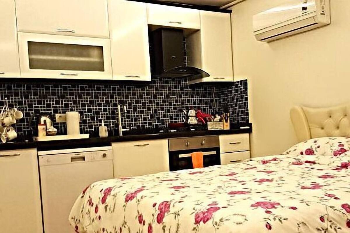 Deluxe-Suite, Mehrere Betten (Apartment 12) | 1 Schlafzimmer, Schreibtisch, Bügeleisen/Bügelbrett