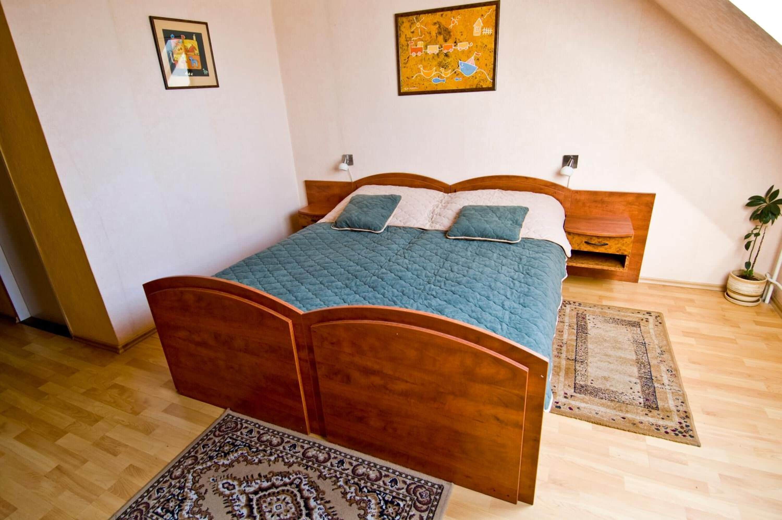 In-room safe, desk, blackout drapes, free WiFi