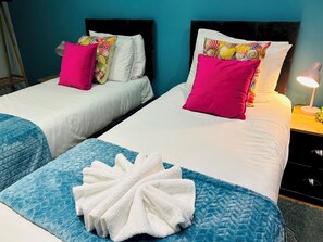 3 bedrooms, iron/ironing board, free WiFi, bed sheets