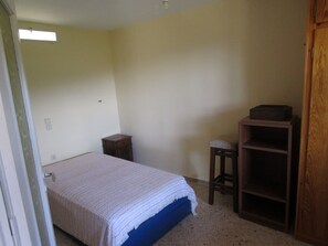 1 bedroom, iron/ironing board, cots/infant beds, free WiFi - Countryside house (Loutraki-Agioi Theodoroi)