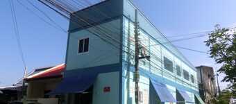 Pek House