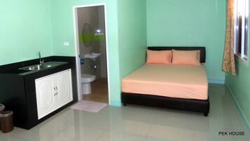 Bureau, rideaux occultants, chambres insonorisées, Wi-Fi gratuit