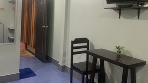 Unclassified image, 4 of 18, button - Kantang Park Hotel (Kantang)