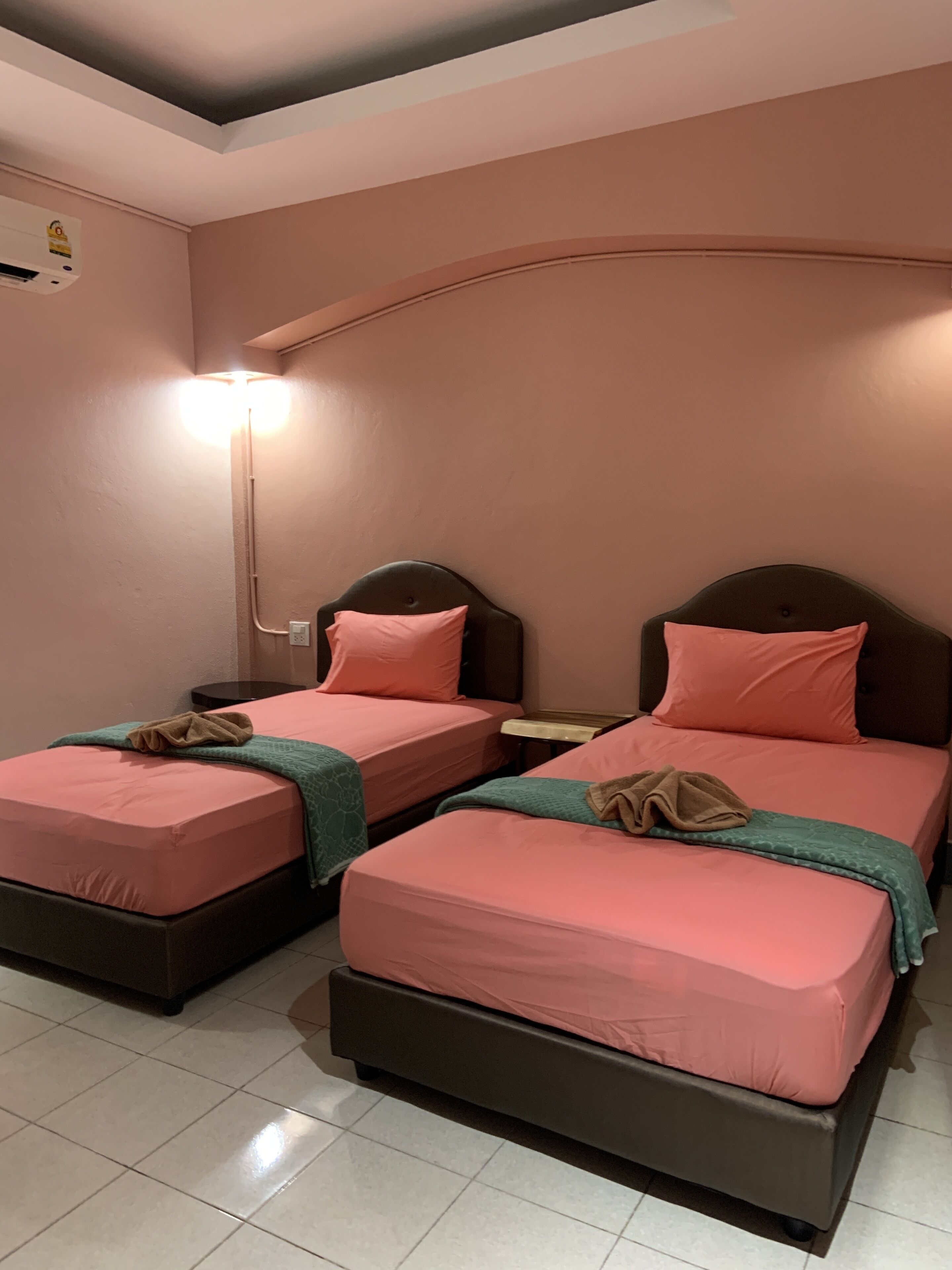 Wifi gratis y ropa de cama 