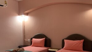 Unclassified image, 5 of 18, button - Kantang Park Hotel (Kantang)