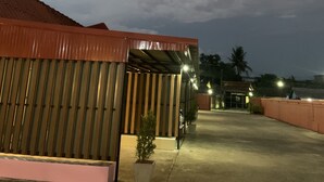 Unclassified image, 2 of 18, button - Kantang Park Hotel (Kantang)