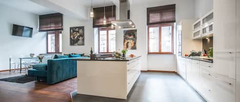 Comfort Suite, 2 Bedrooms | Private kitchen