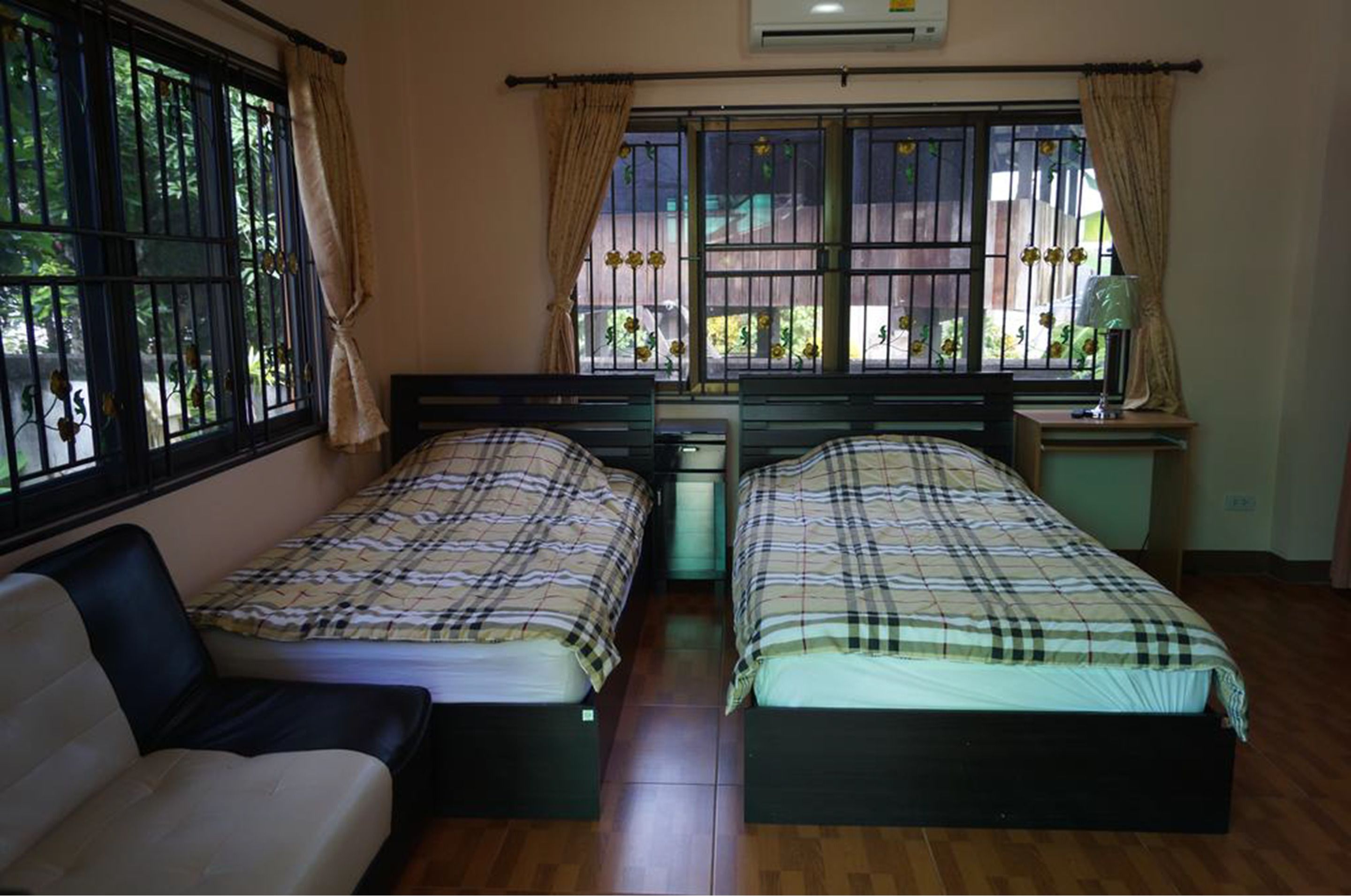 Deluxe Twin Room | Free WiFi