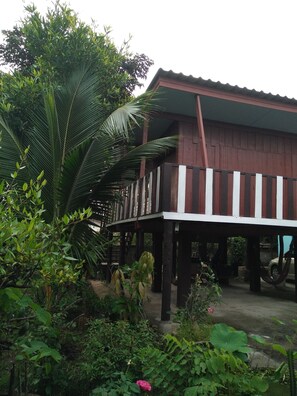 Front of property - Three Moons Homestay (Doi Saket)