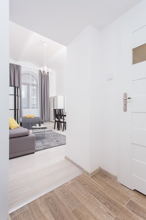 Standard Studio Suite, 1 Bedroom | 1 bedroom, iron/ironing board, free WiFi - Krakow B&B Old Town (Kraków)