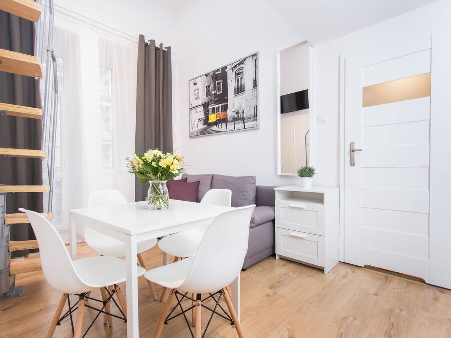 Standard Studio Suite, 1 Bedroom | 1 bedroom, iron/ironing board, free WiFi