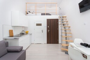 Standard Studio Suite, 1 Bedroom (3) | 1 bedroom, iron/ironing board, free WiFi - Krakow B&B Old Town (Kraków)
