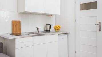 1 habitación, tabla de planchar con plancha y wifi gratis