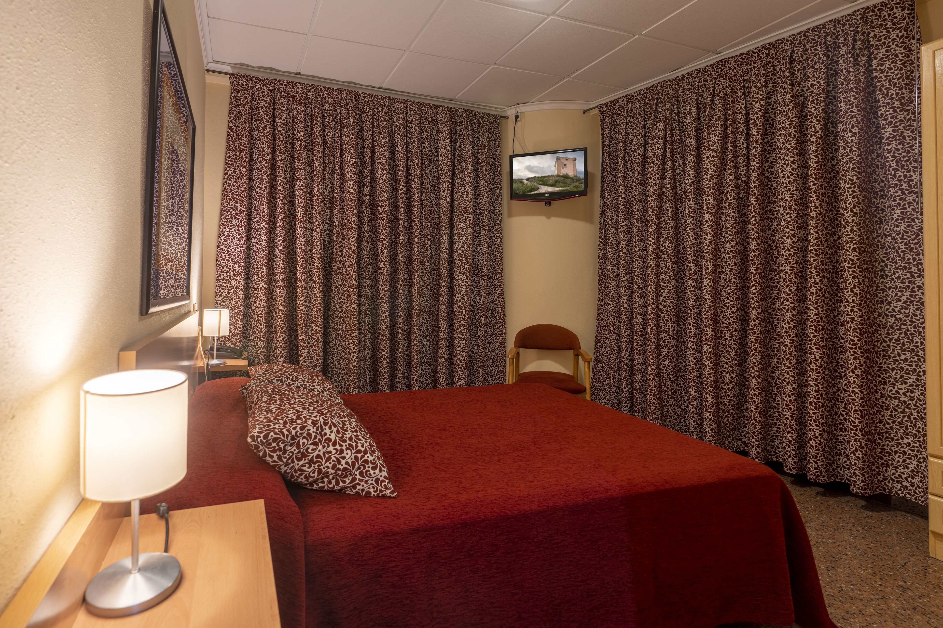 individually furnished, desk, laptop workspace, blackout curtains