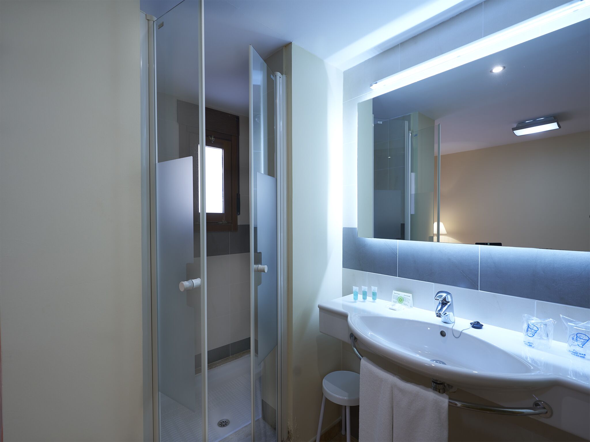 free toiletries, hair dryer, bidet, towels