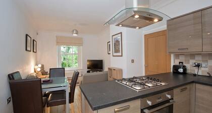 Toast Lettings | Apartment 4 The Grove minutes walk from Durham City